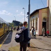 Do Mieroszowa koleją PKP, No i wysiadamy ... Mieroszów.