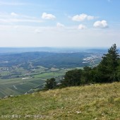 Lijak - przyjazd i pierwszy lotny dzień, Na startowisku bez zmian, po lewej Nova Gorica