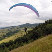 Andrzejówka - Paragliding Fly, Paweł w drodze na żagiel.